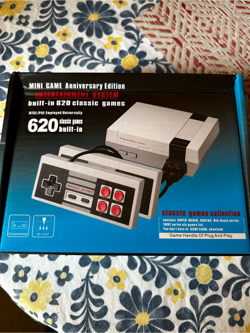 Retro Classic Mini Game Console with 620 Built-In Games